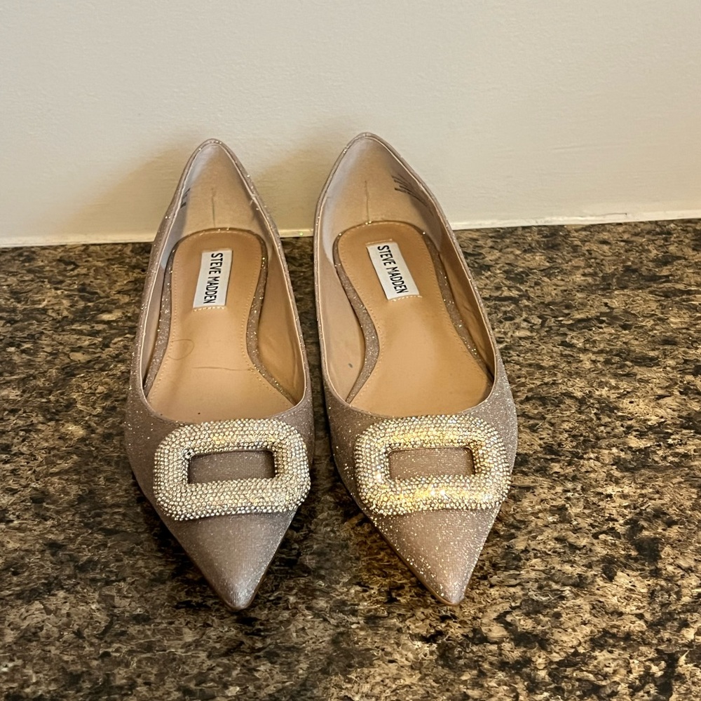 Steve Madden Tink Gold Glitter Flats Embellished Toe size 7